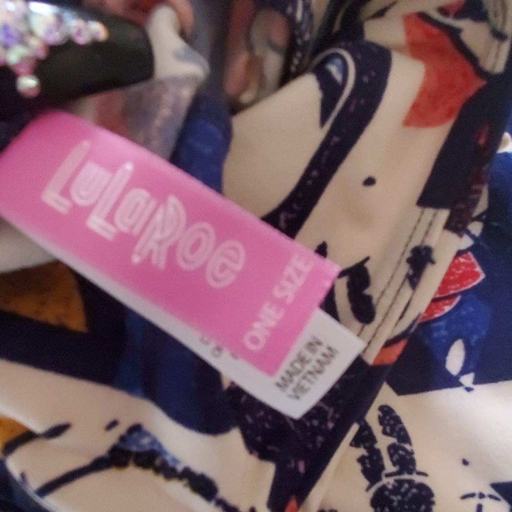 NWT OS DISNEY LULAROE LEGGINGS MICKEY AND MINNIE - Picture 3 of 5